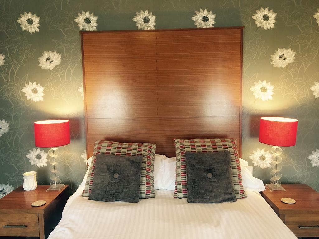 เดอะ ไวท์ ฮอร์ส Hotel โอเวอร์สแตรนด์ ภายนอก รูปภาพ